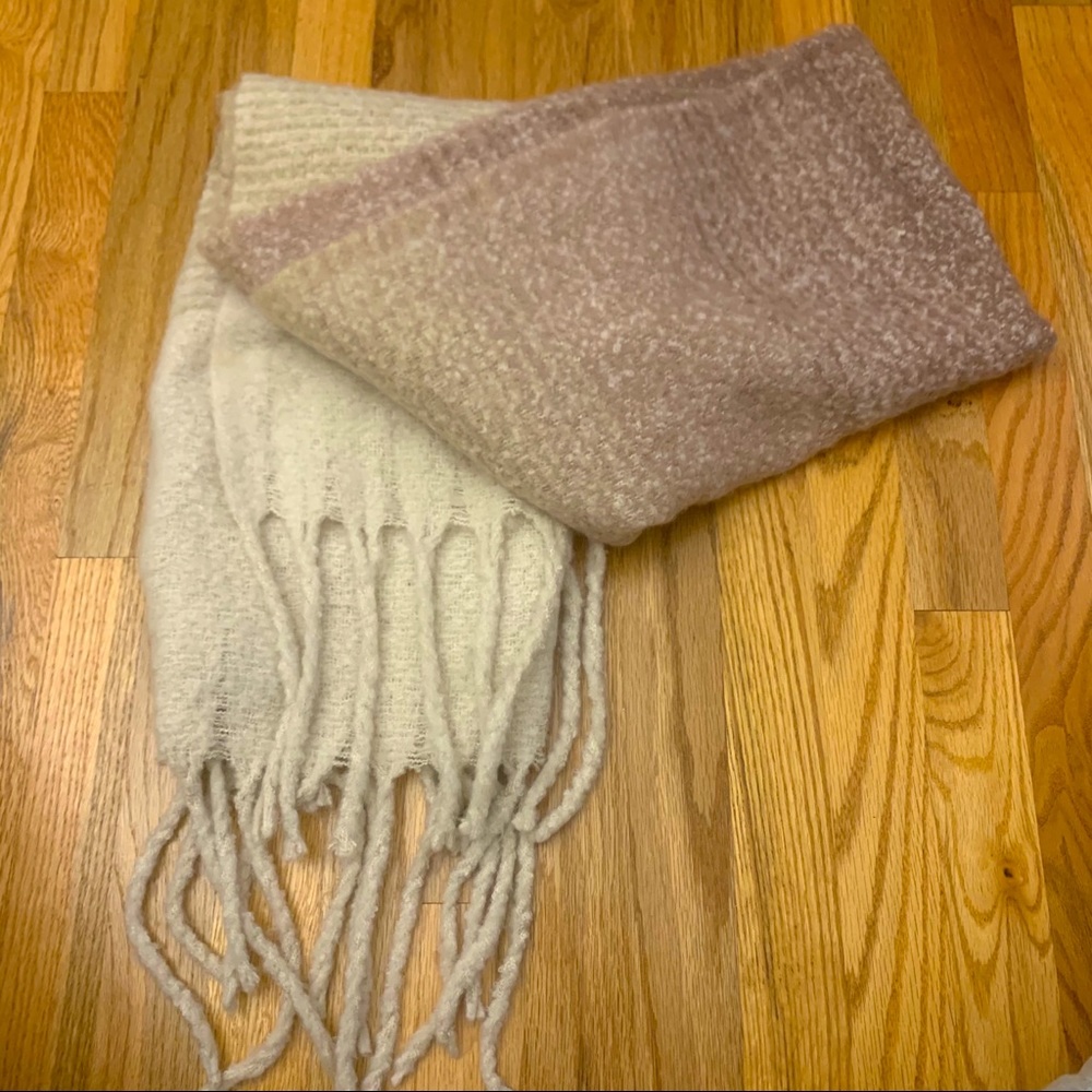 Comfy cozy ombré scarf